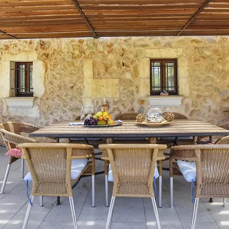 Cadernera By Interhome * Búger
